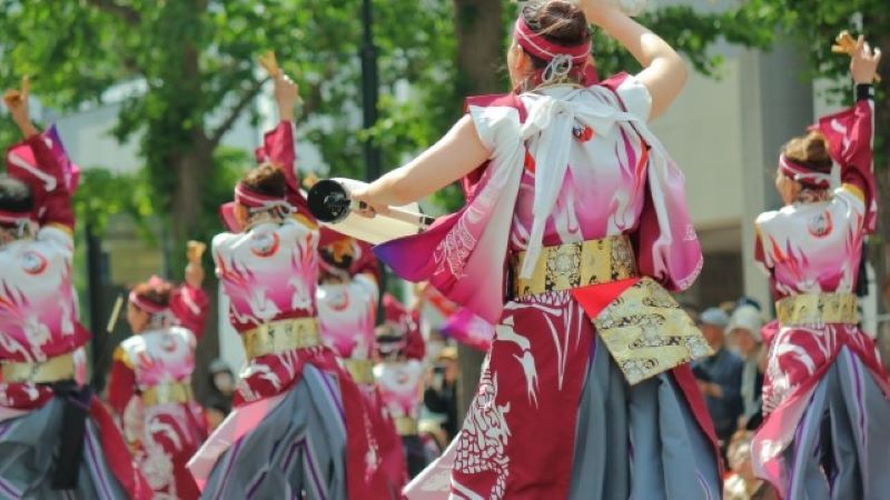 夢占いで解説！お祭りの日に雨が降る夢の意味とその暗示