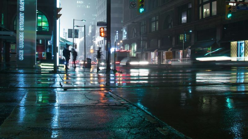 夜の雨の夢占い！意味と解釈