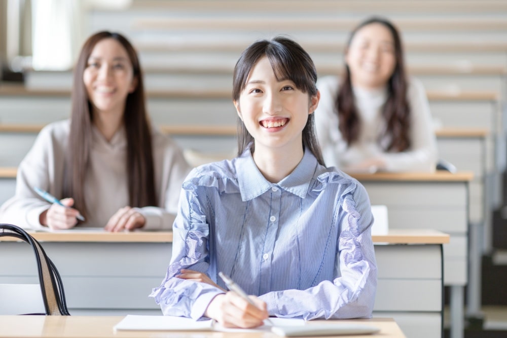 学校生活の夢に隠された意味とは？心理・スピリチュアル両面から徹底解釈｜登場人物やシーン別に解説